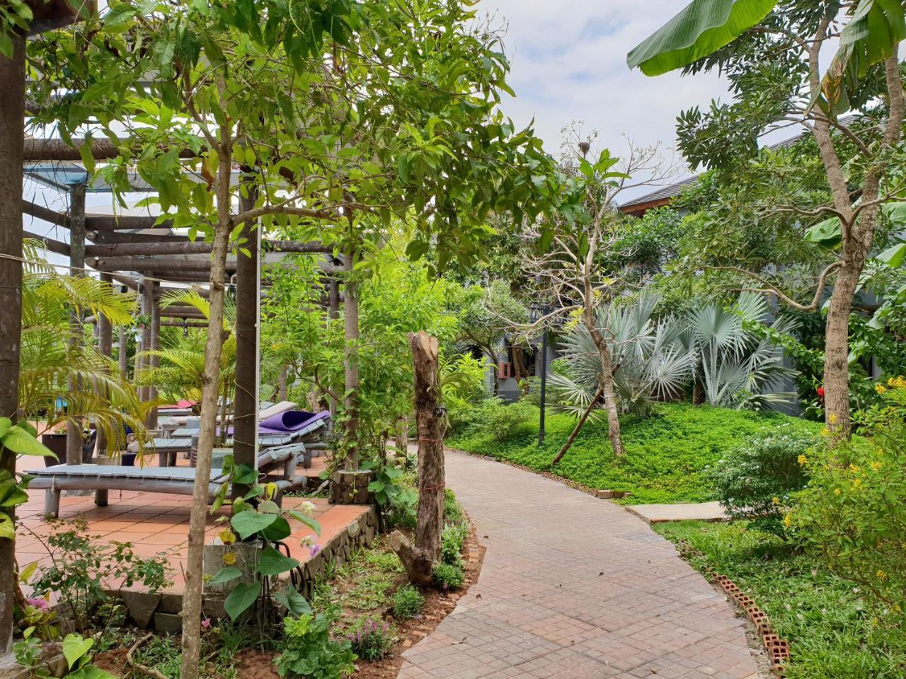Vela Phu Quoc Resort Exterior photo